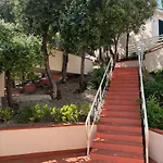 La Perla Del Golfo Otel