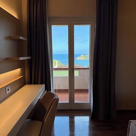 La Perla Del Golfo Hotel